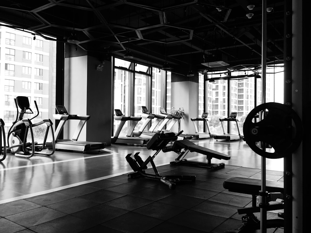 Training floor with racks and free weights